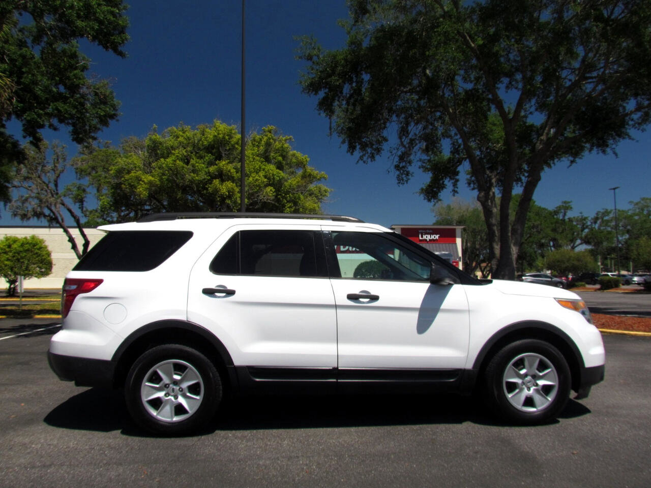 Used 2013 Ford Explorer FWD image 10
