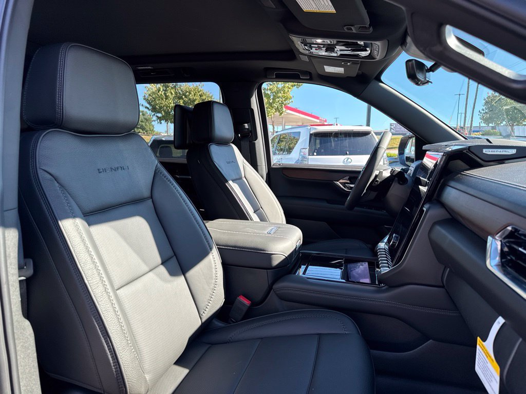New 2026 GMC Yukon XL Denali w/ Advanced Technology Package AWD/4WD image 19