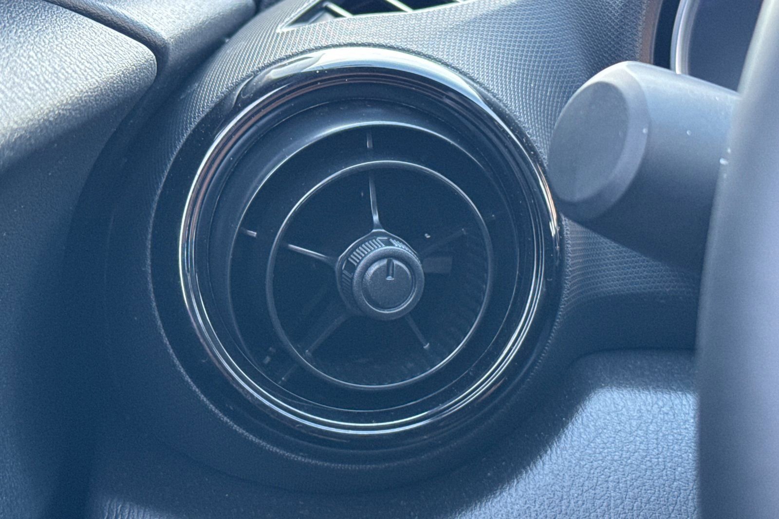 Used 2025 MAZDA MX-5 Miata Sport w/ Appearance Package image 24