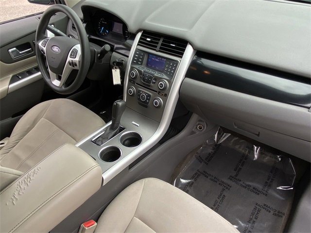 Used 2013 Ford Edge SE image 19