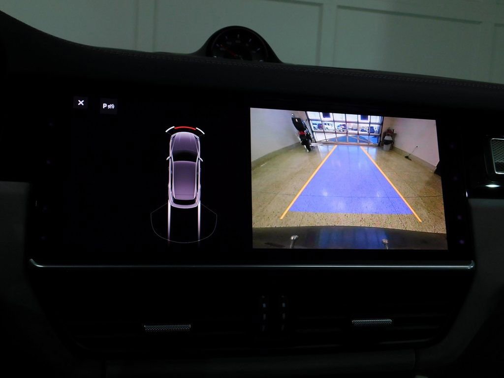 Used 2021 Porsche Cayenne GTS image 53