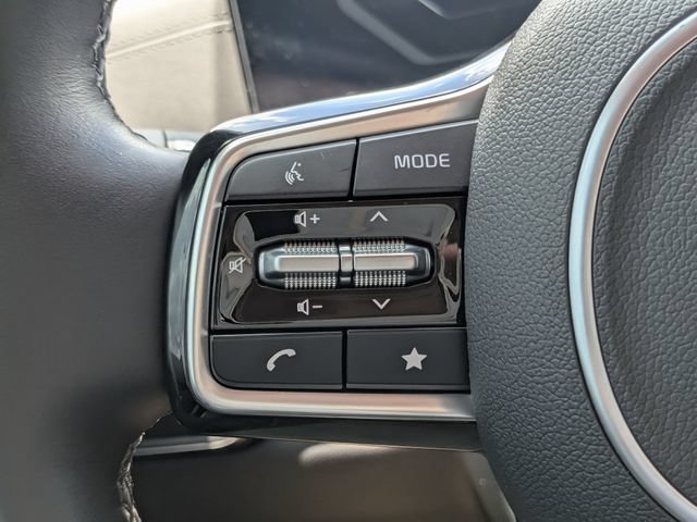Certified 2026 Kia Carnival SX Prestige FWD image 25