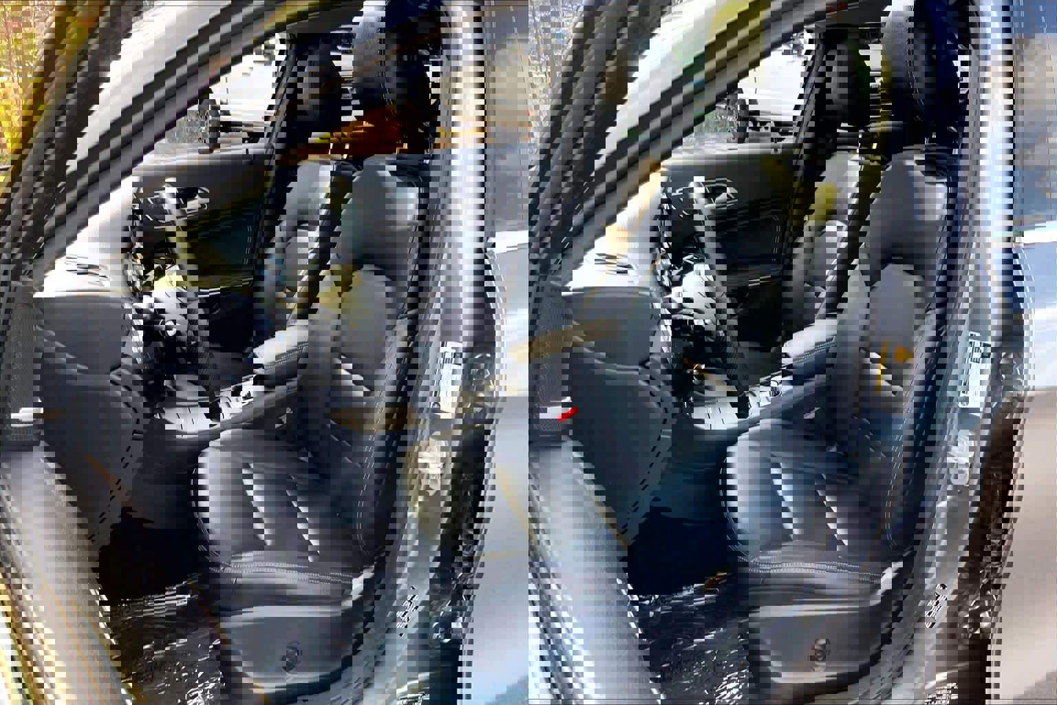 Used 2015 Mercedes-Benz GLA 250 4MATIC image 8