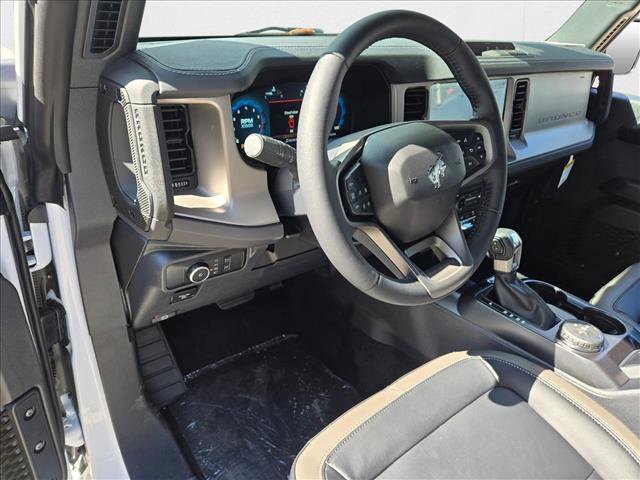 New 2025 Ford Bronco Outer Banks image 3