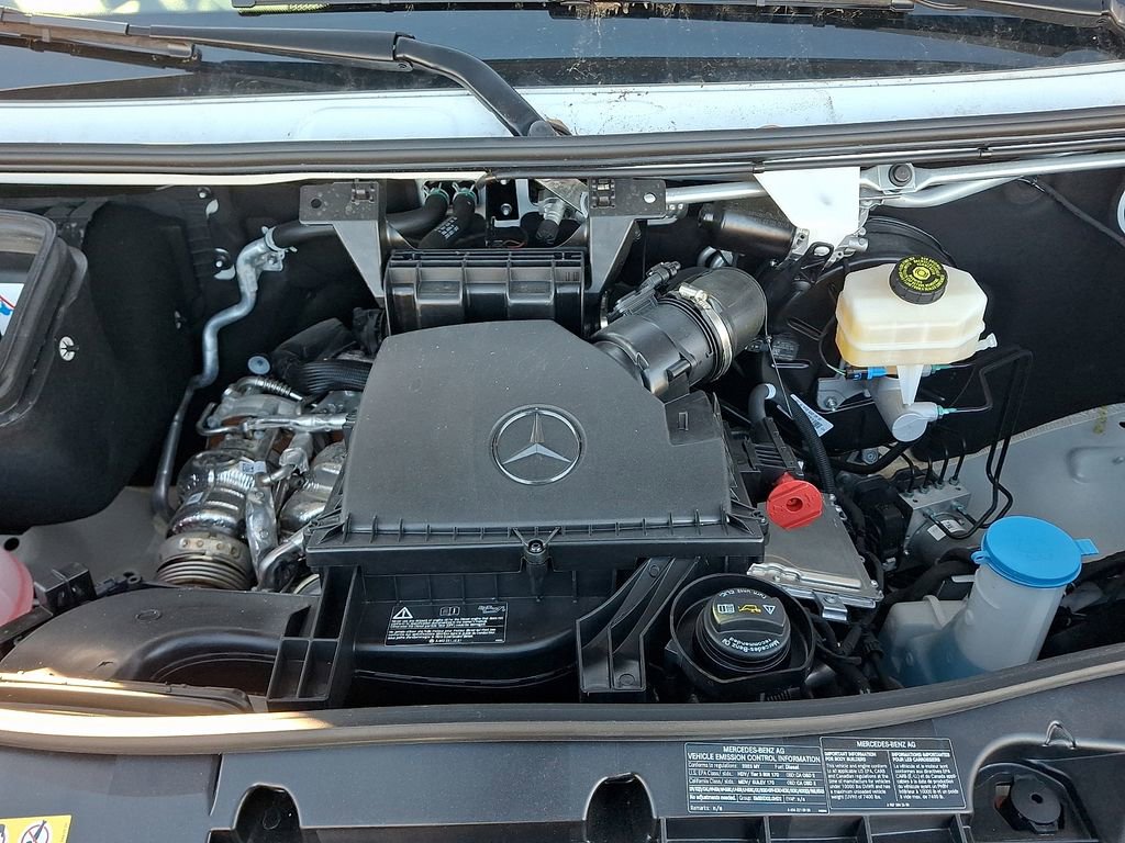 Used 2025 Mercedes-Benz Sprinter 2500 image 26