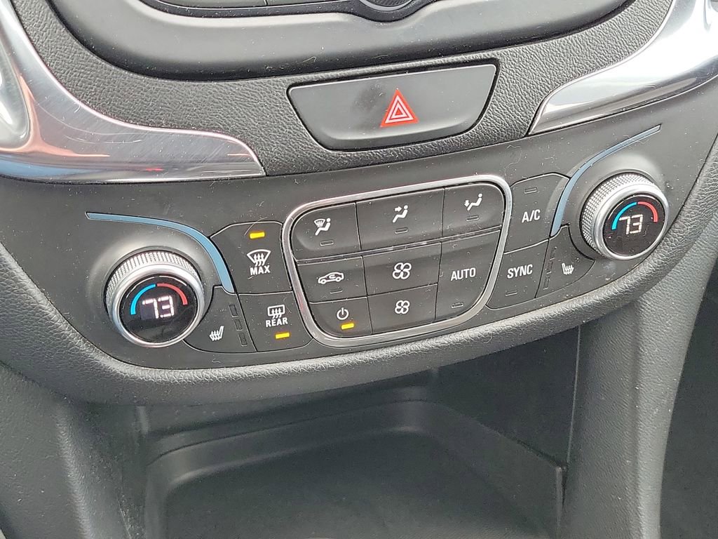 Used 2020 Chevrolet Equinox LT w/ Driver Convenience Package image 18