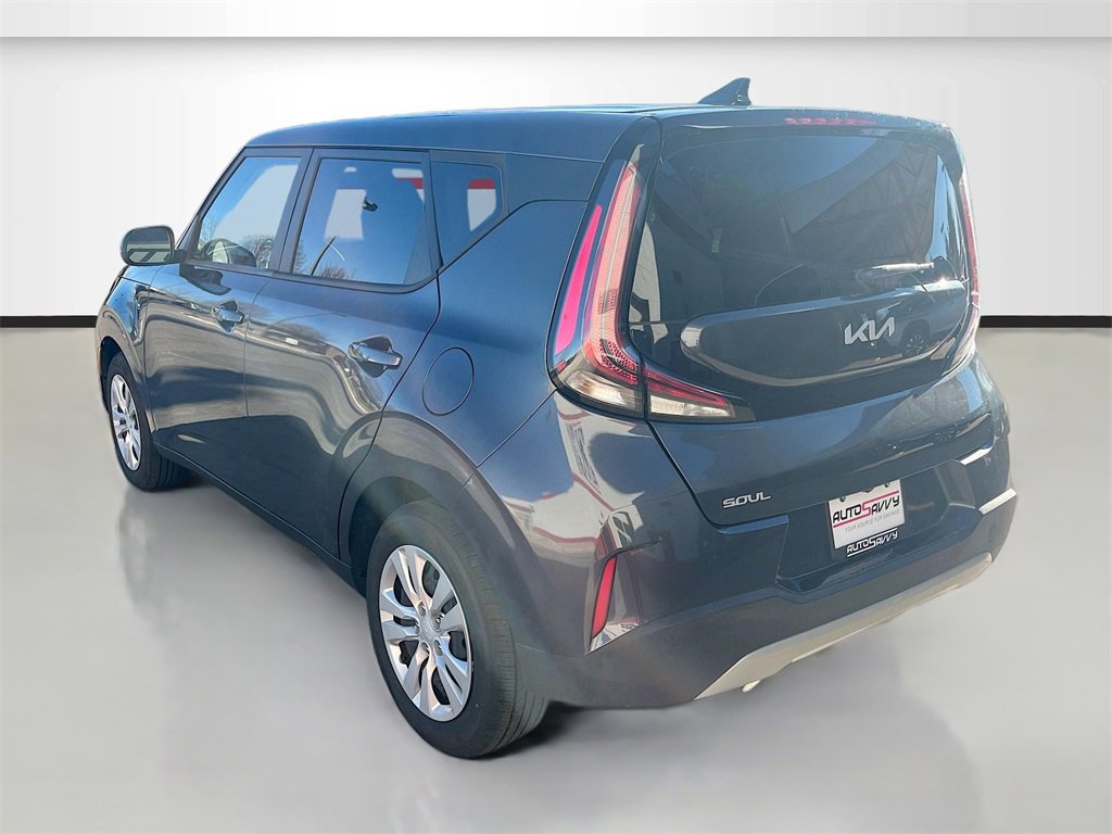 Used 2023 Kia Soul LX image 5