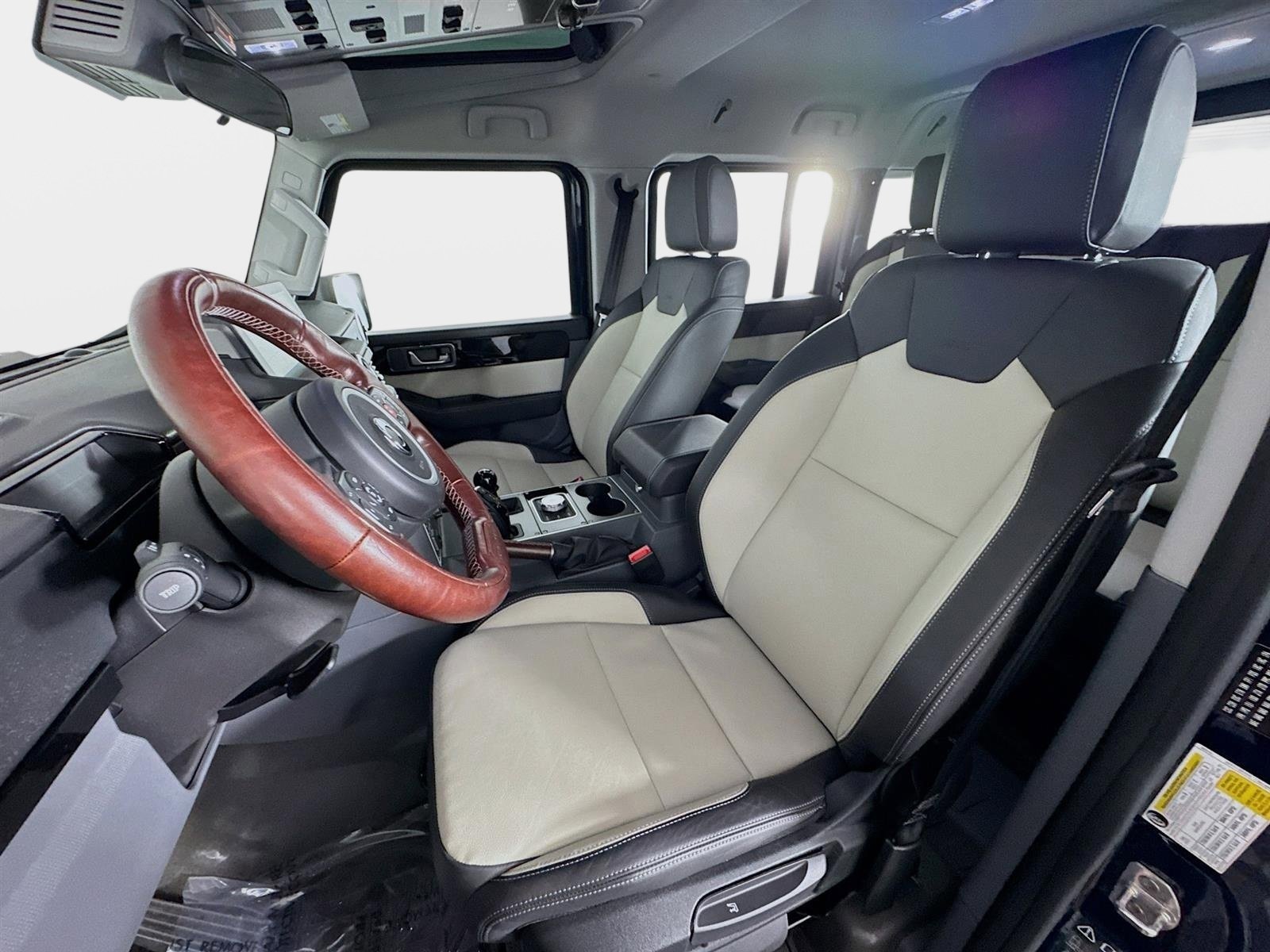 Used 2025 INEOS Grenadier Fieldmaster Edition image 10