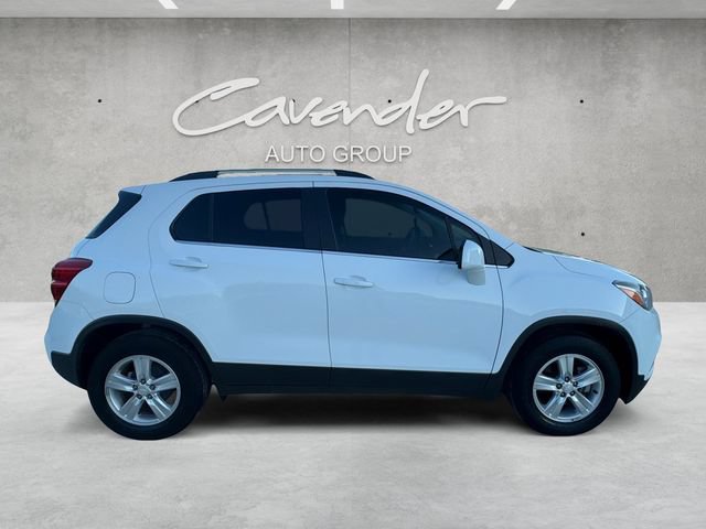 Used 2020 Chevrolet Trax LT FWD image 17