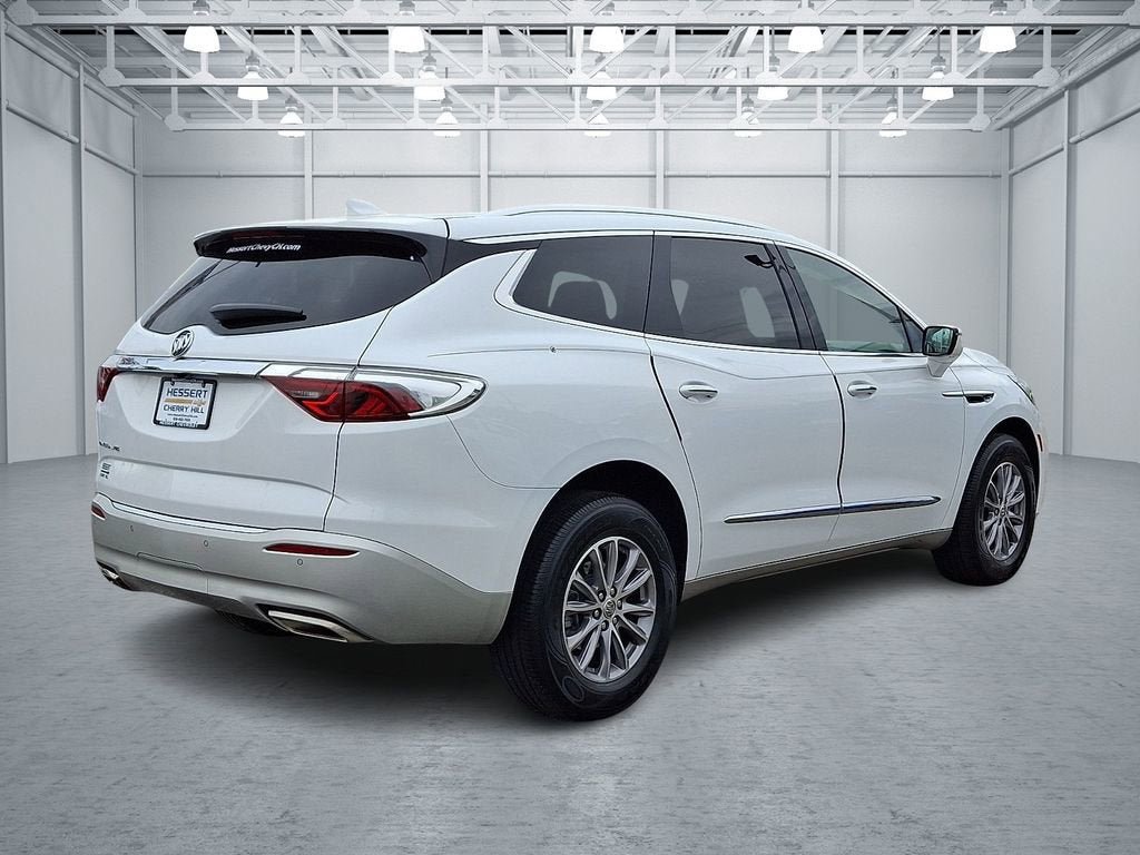 Certified 2023 Buick Enclave Essence FWD image 5