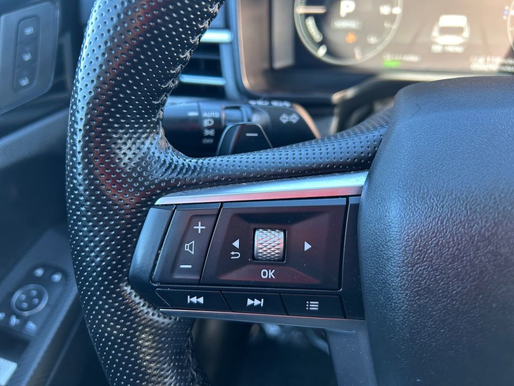 Used 2024 Mitsubishi Outlander SEL image 20