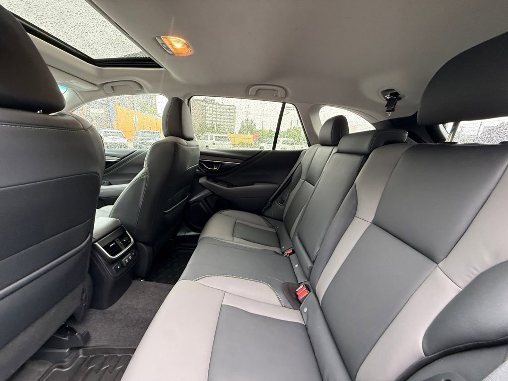 Used 2021 Subaru Outback Onyx Edition XT AWD/4WD image 18