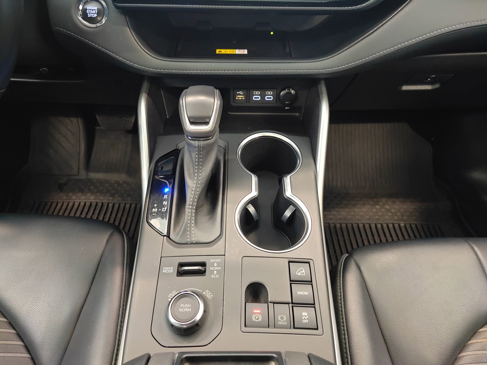 Used 2023 Toyota Highlander XSE image 32