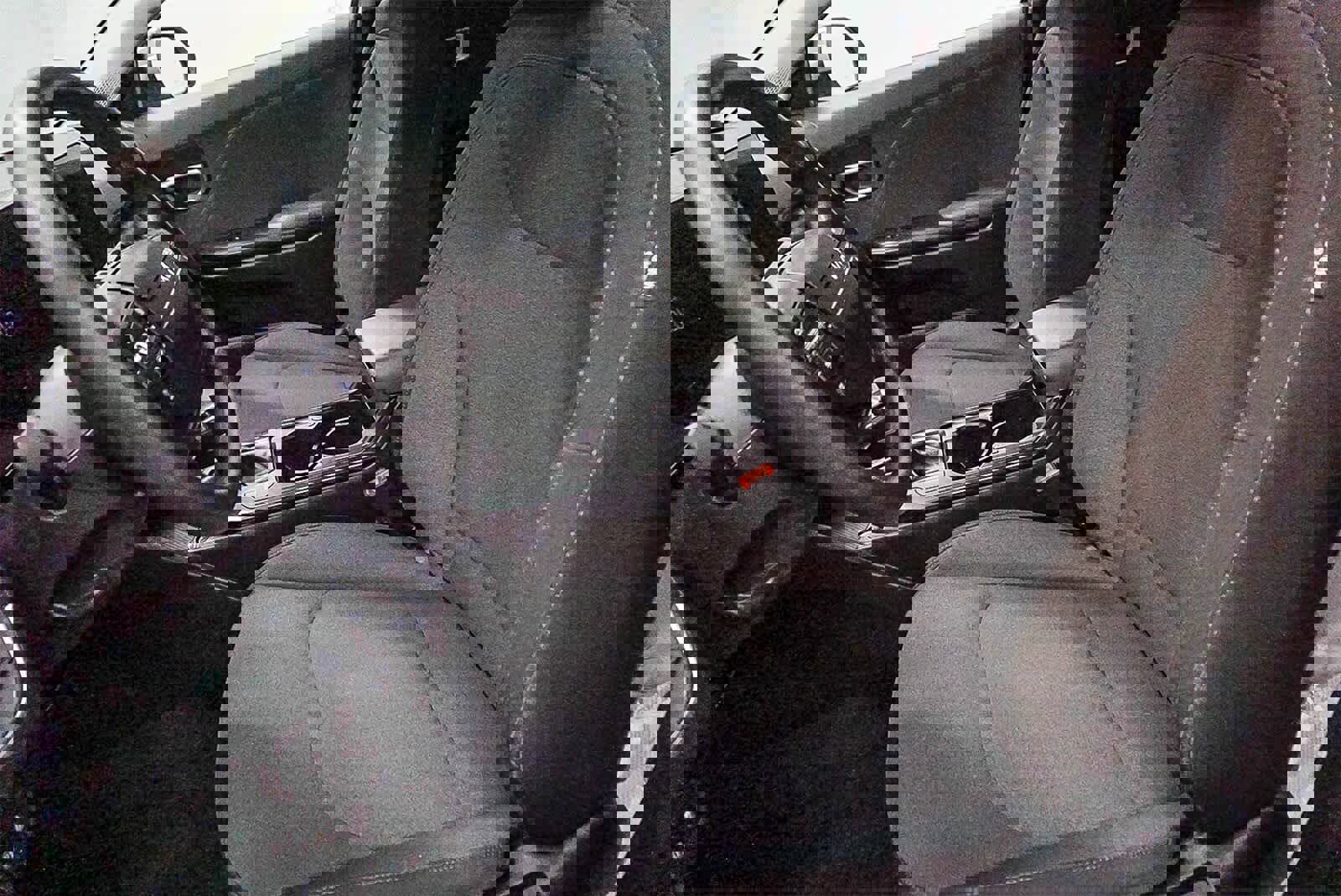 Used 2025 Kia K4 LXS image 17