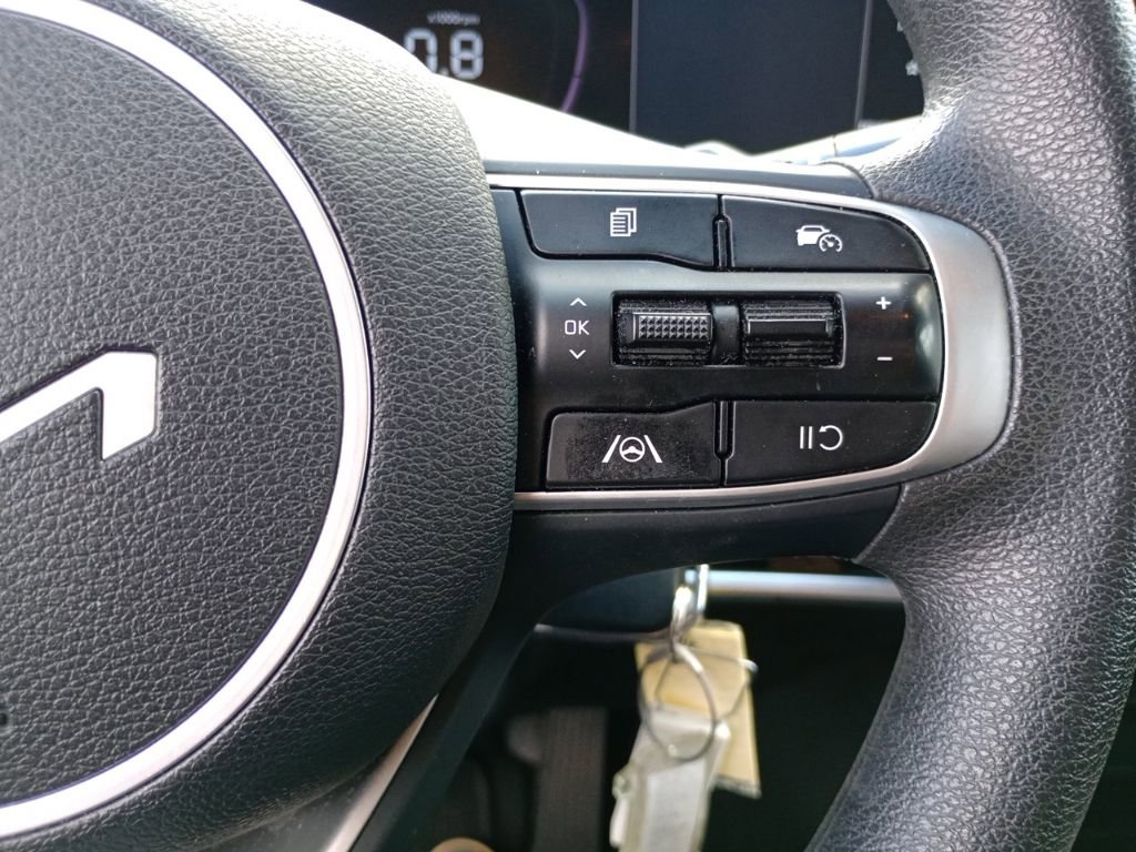 Used 2024 Kia Sportage LX image 21