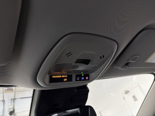 New 2026 Chevrolet Trax LT w/ LT Convenience Package FWD image 29