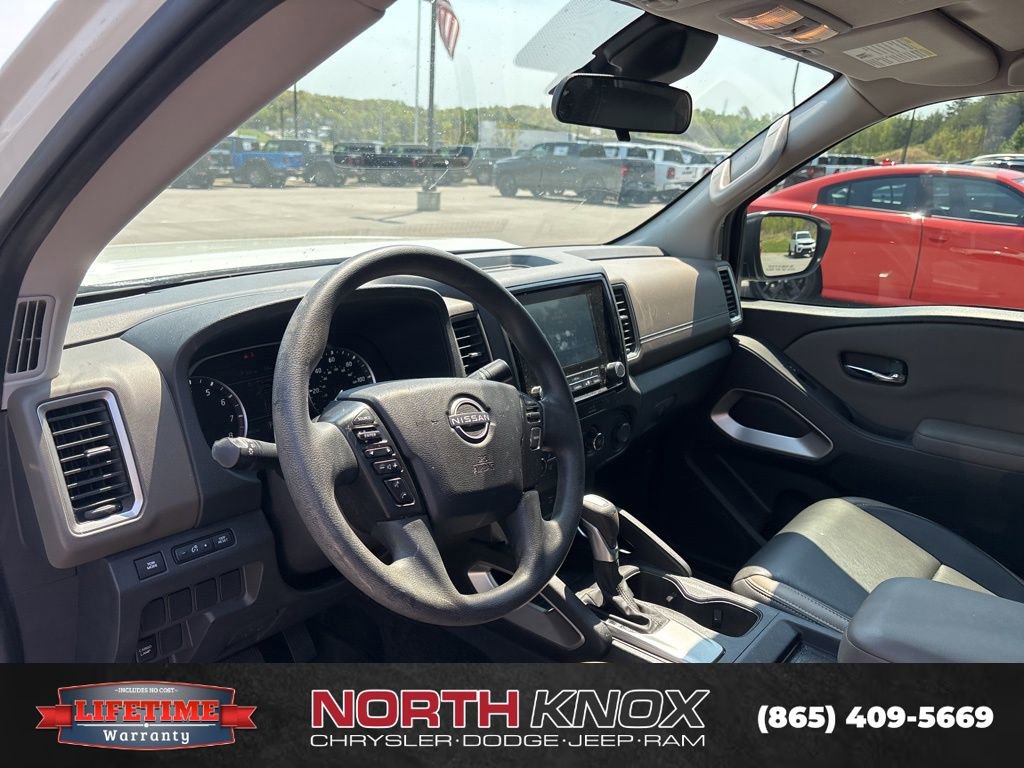 Used 2022 Nissan Frontier SV image 7