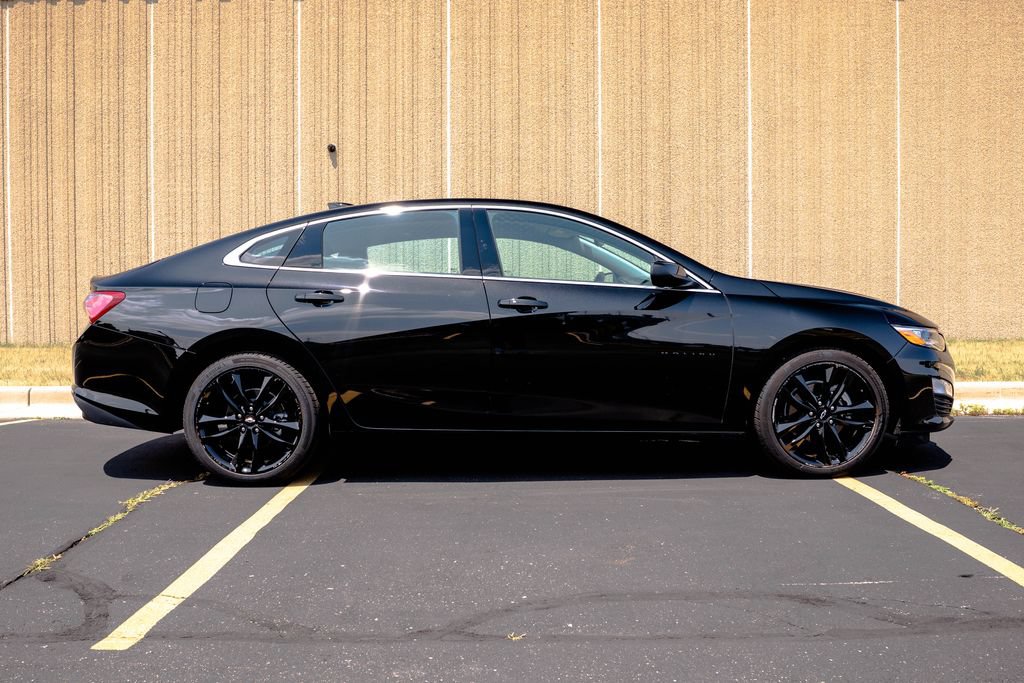 Used 2023 Chevrolet Malibu LT w/ Midnight Edition FWD image 14