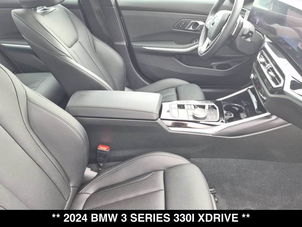 Certified 2024 BMW 330i xDrive Sedan w/ Premium Package AWD/4WD image 27