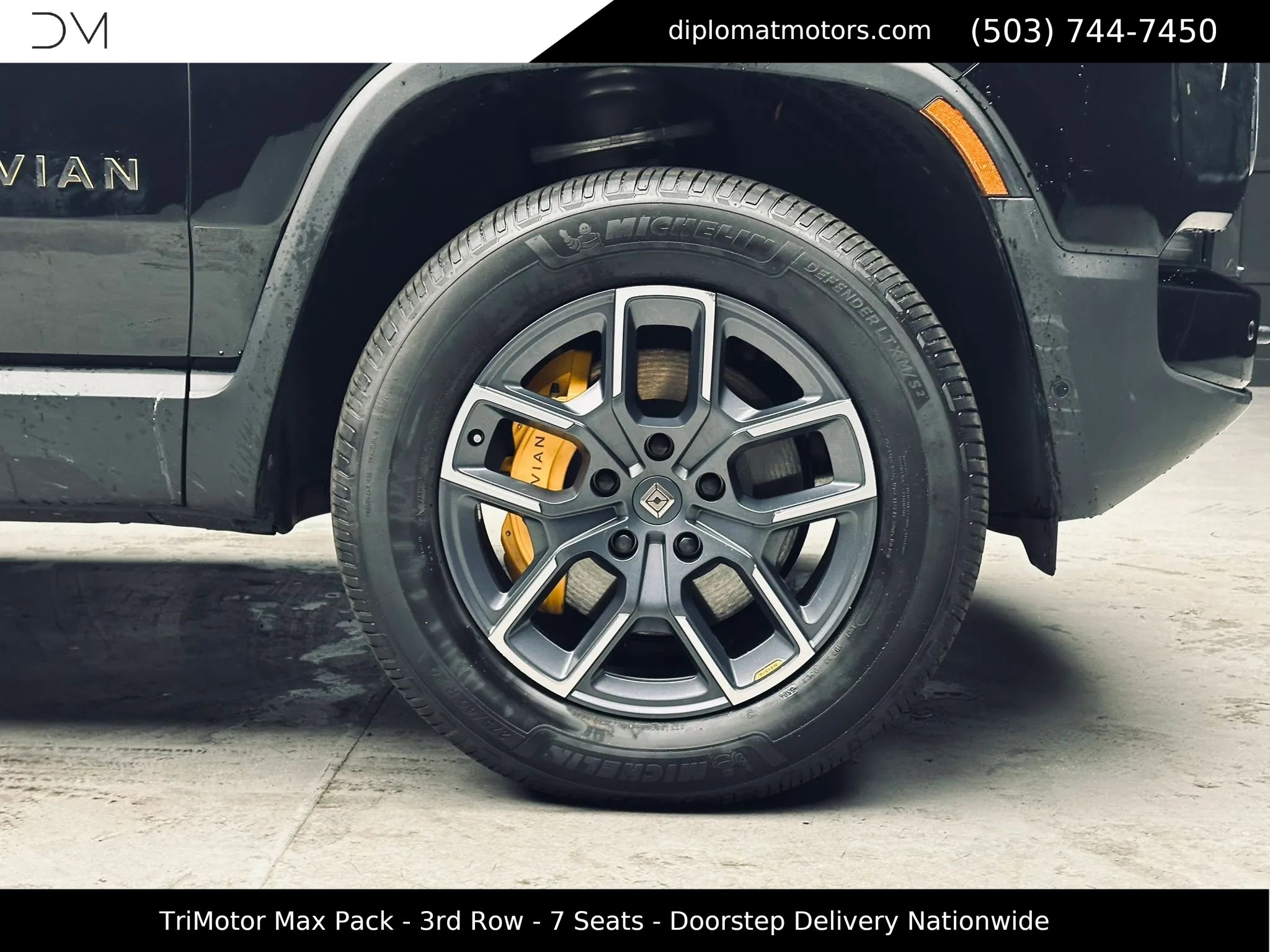 Used 2025 Rivian R1S Premium image 45