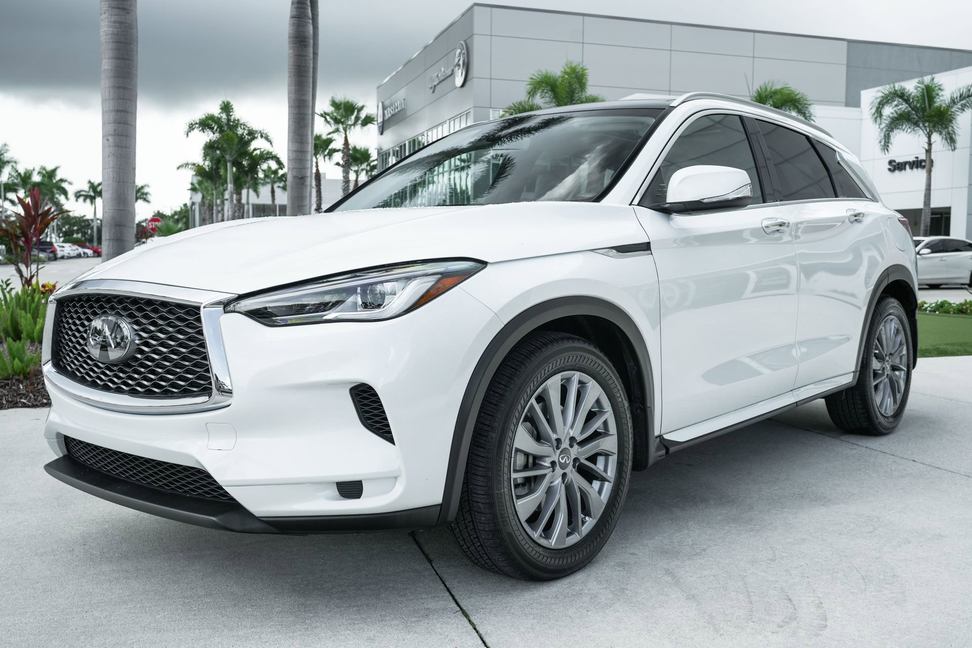 Used 2025 INFINITI QX50 Luxe image 4