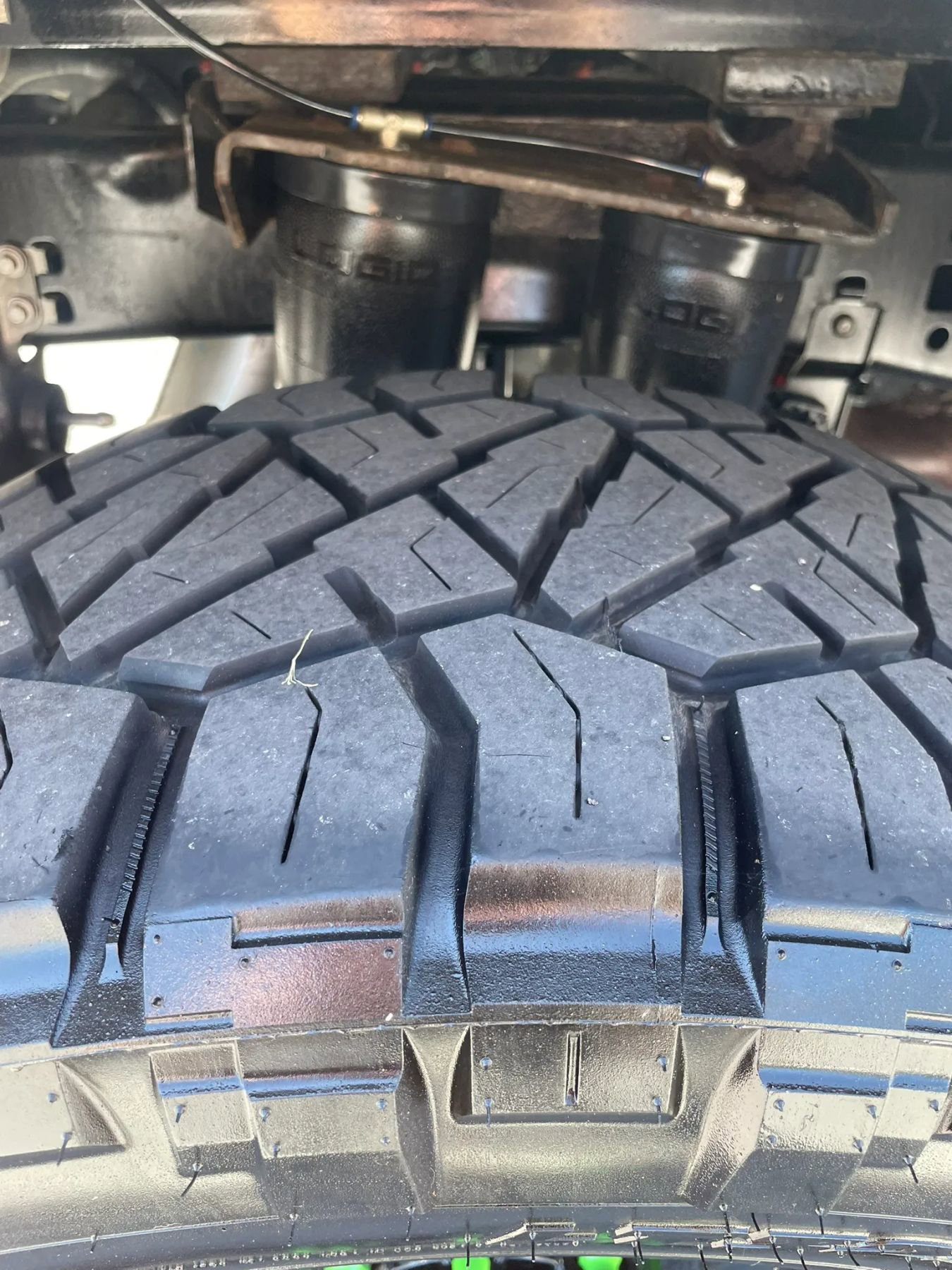 Used 2024 Ford F350 Limited w/ FX4 Off-Road Package AWD/4WD image 22