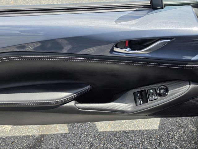 Used 2021 MAZDA MX-5 Miata RF Club RWD image 9