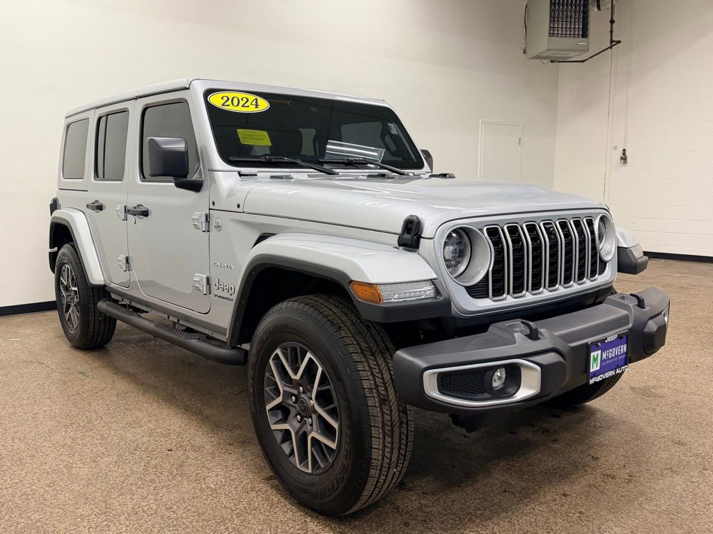 Used 2024 Jeep Wrangler Sahara w/ Technology Group AWD/4WD image 9