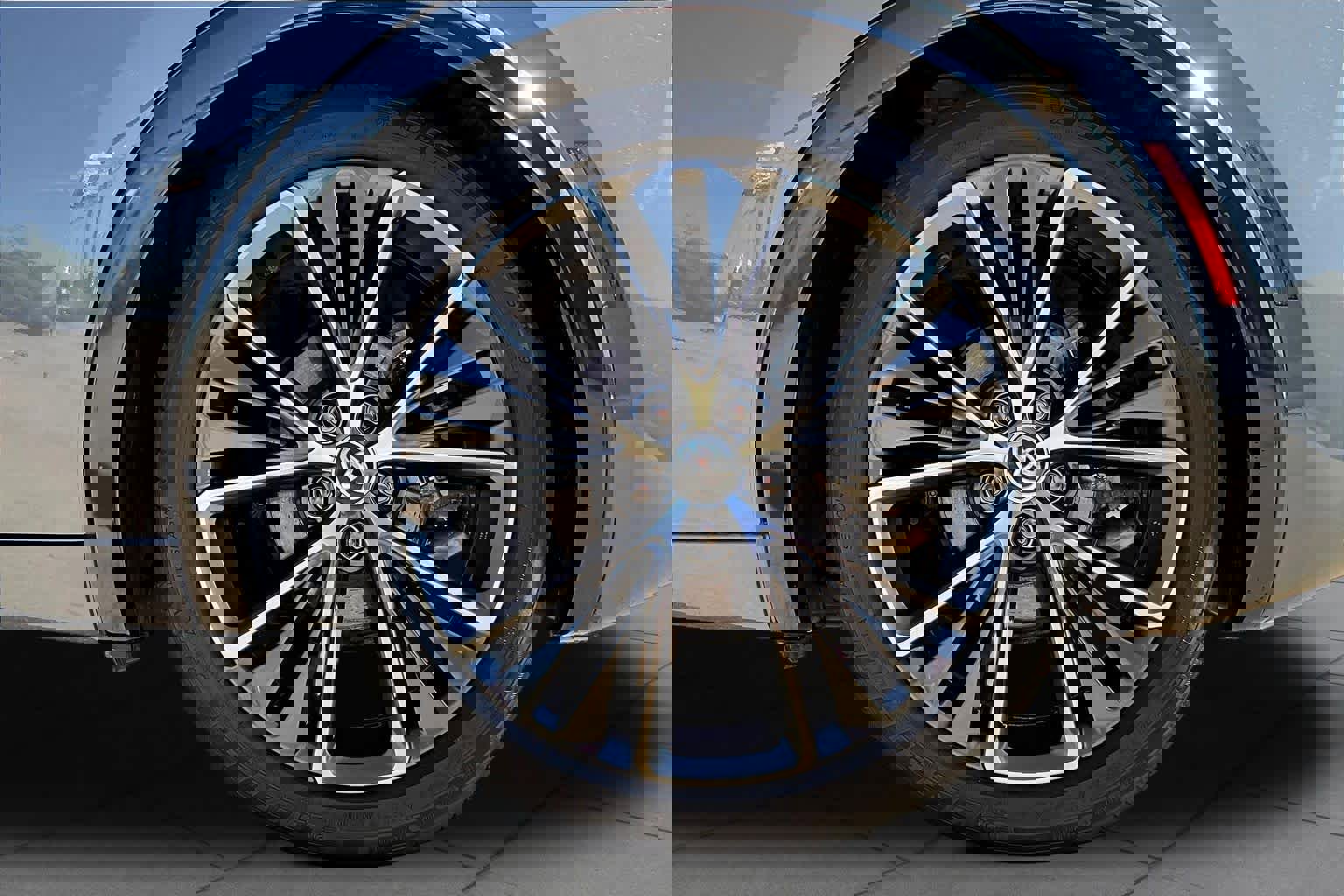 Used 2024 Toyota Prius XLE image 10