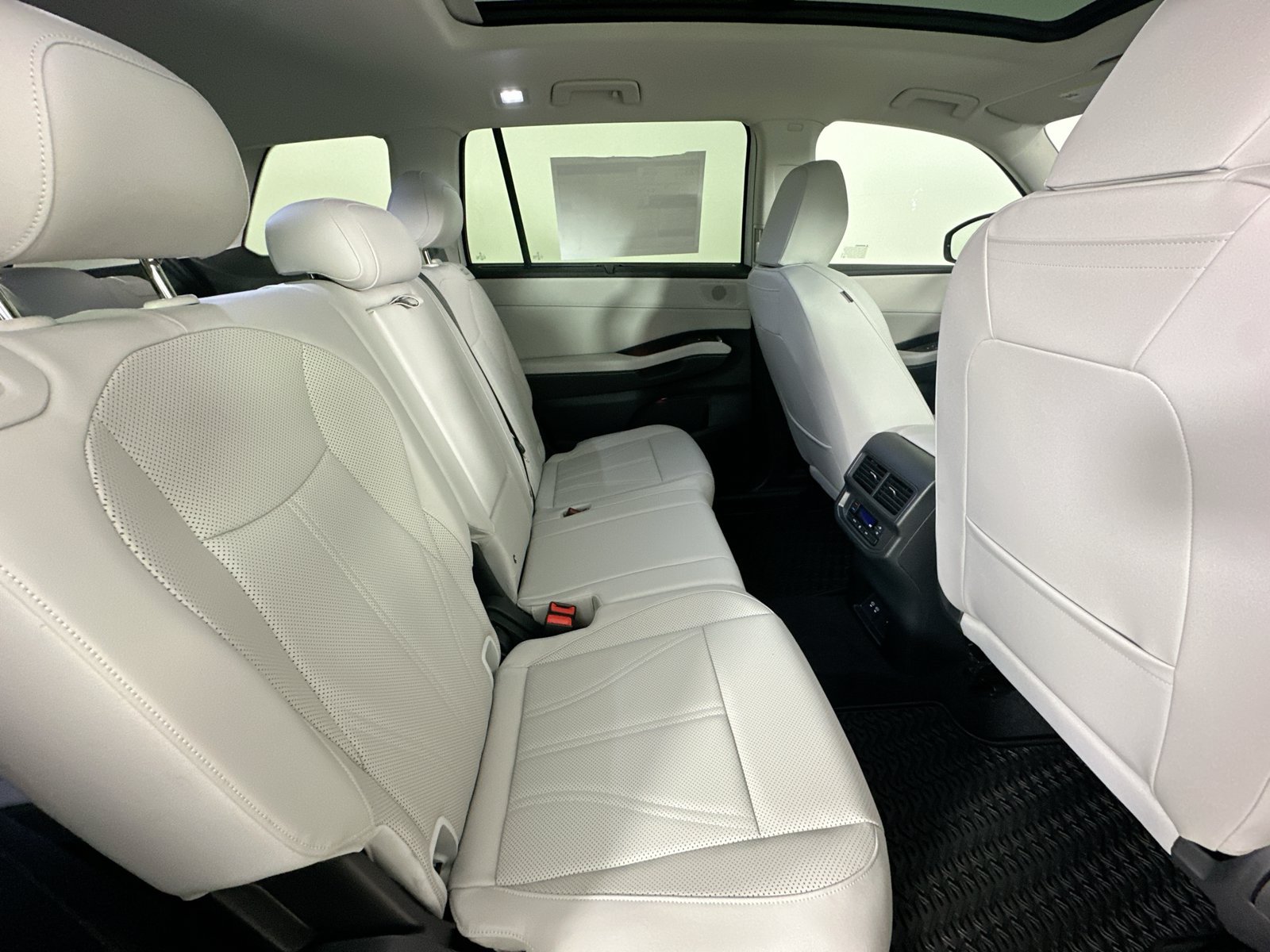 New 2027 Volkswagen Atlas SE AWD/4WD image 41