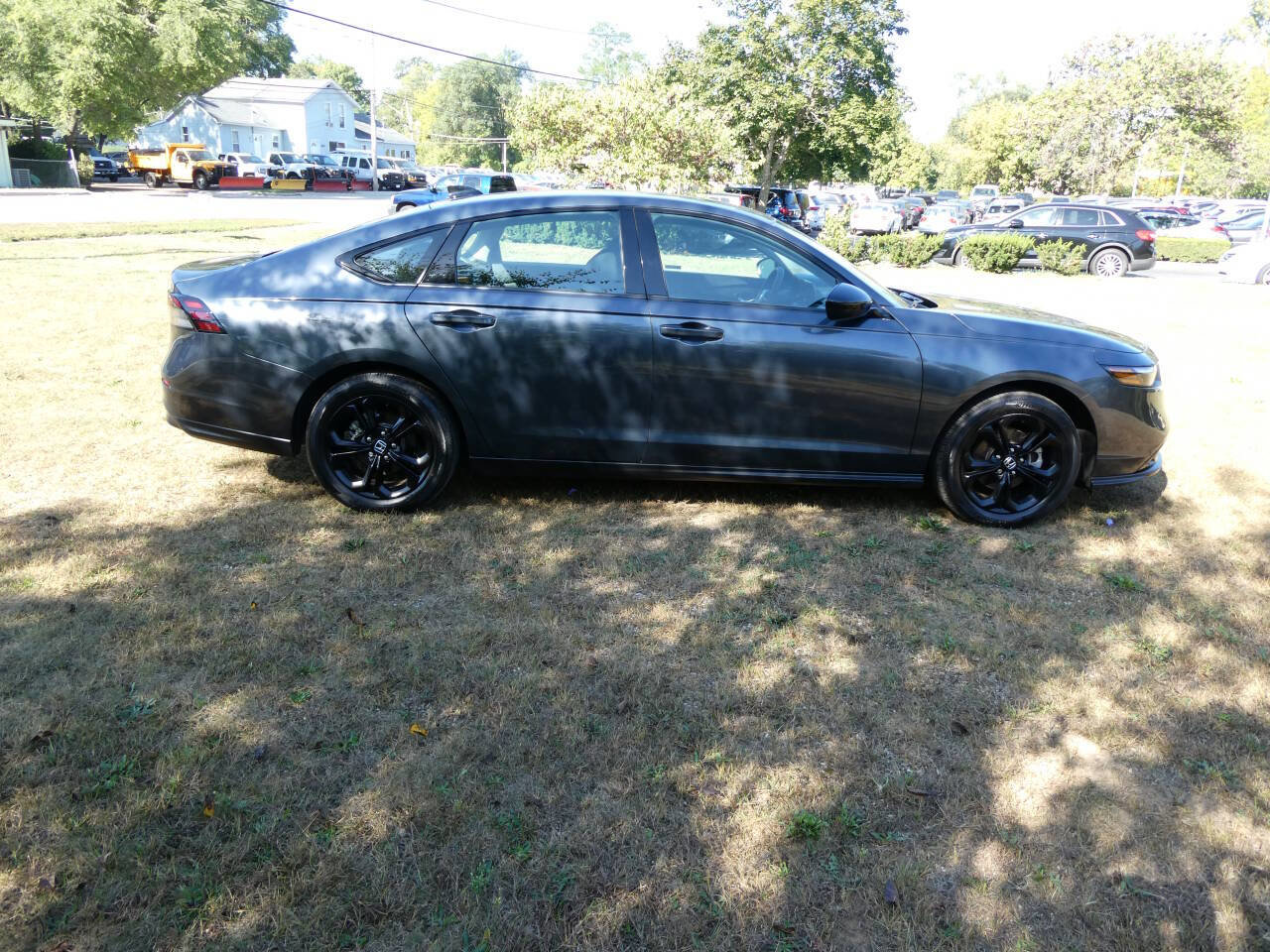 Used 2025 Honda Accord SE image 4