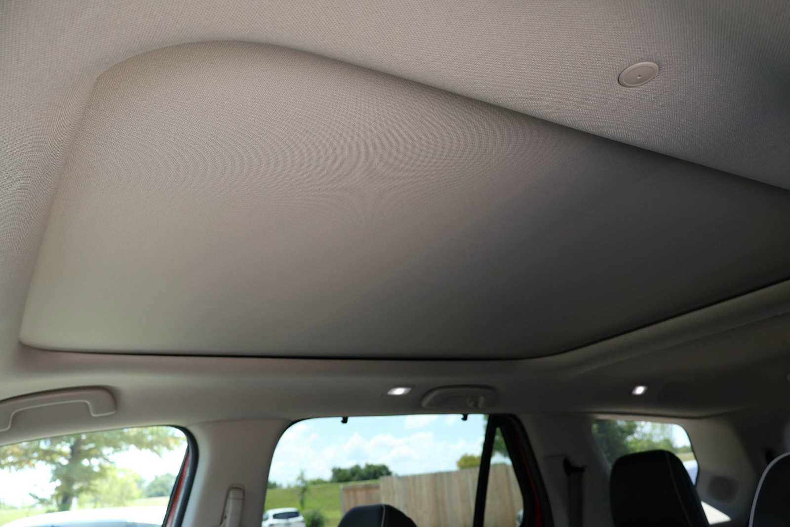 Used 2025 Honda Pilot Elite image 28