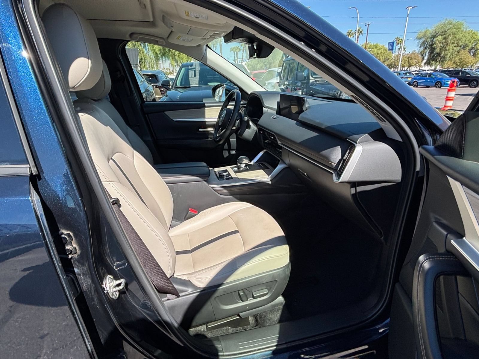 Used 2025 MAZDA CX-90 3.3 Turbo w/ Preferred Package AWD/4WD image 28