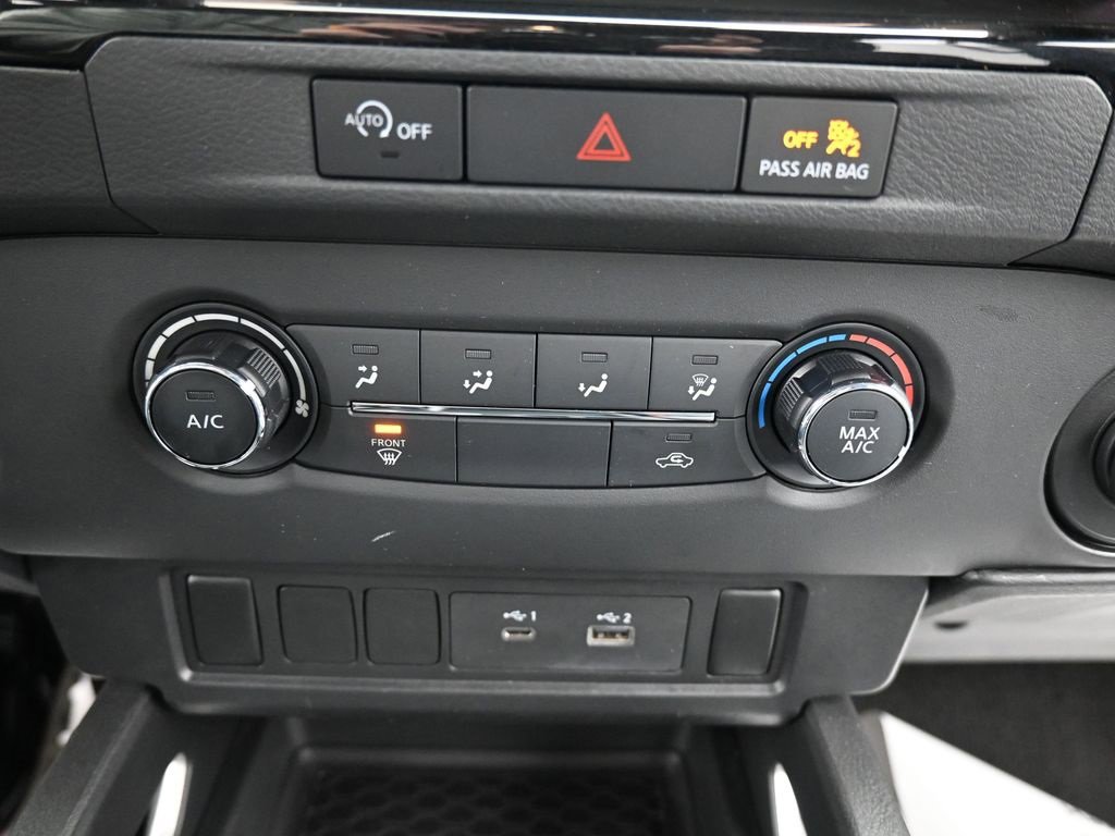 Used 2023 Nissan Frontier SV image 25