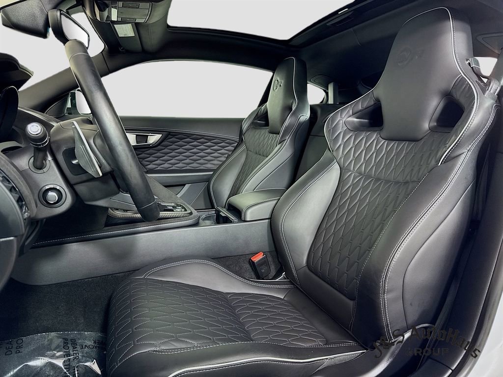 Used 2017 Jaguar F-TYPE SVR image 11