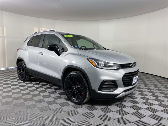 Used 2019 Chevrolet Trax LT w/ Redline Edition image 1