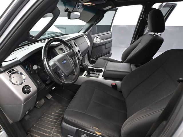Used 2017 Ford Expedition XLT image 21
