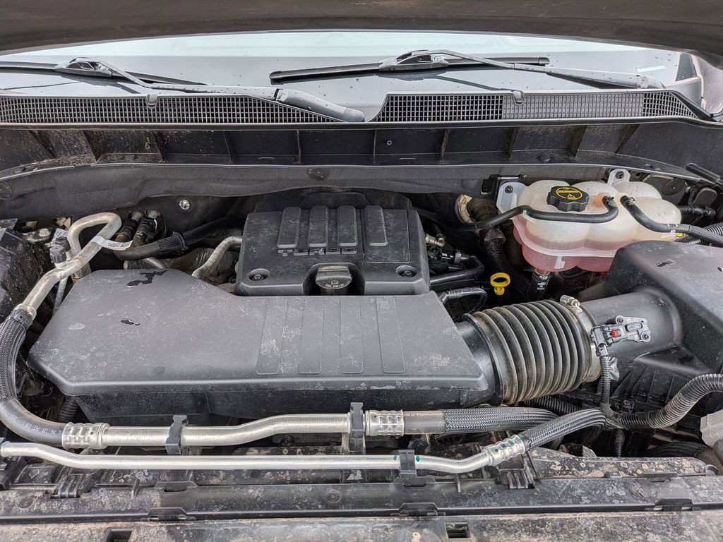 Used 2025 Chevrolet Silverado 1500 Custom image 12