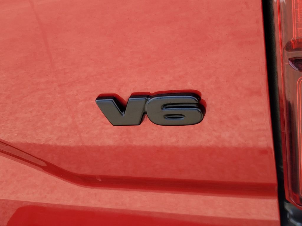 Used 2023 Toyota Tacoma SR5 RWD image 5