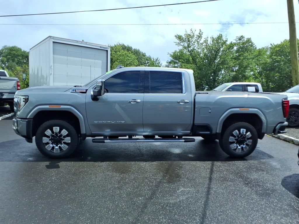 Used 2025 GMC Sierra 2500 Denali w/ Denali Reserve Package AWD/4WD image 14