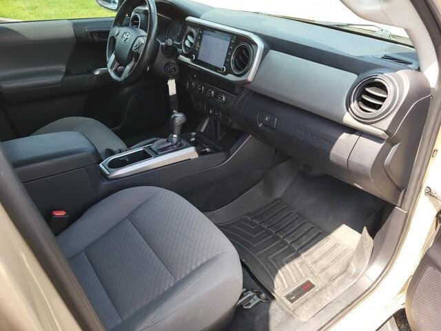 Used 2020 Toyota Tacoma SR5 image 11