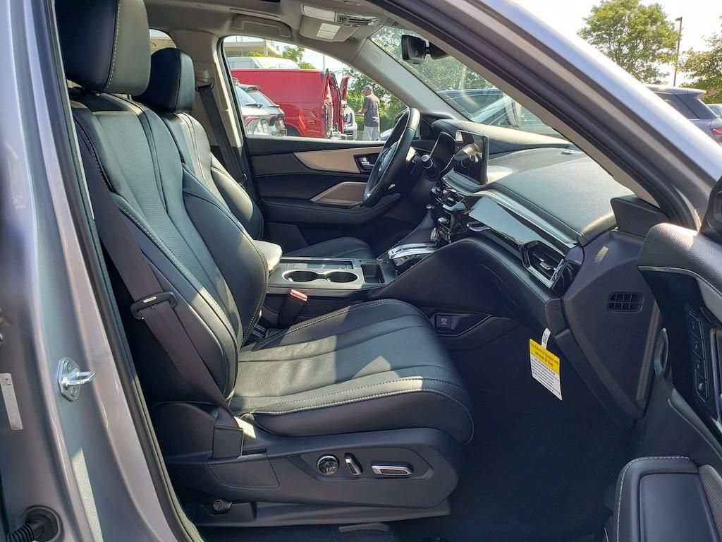 Certified 2026 Acura MDX w/ Technology Package AWD/4WD image 22