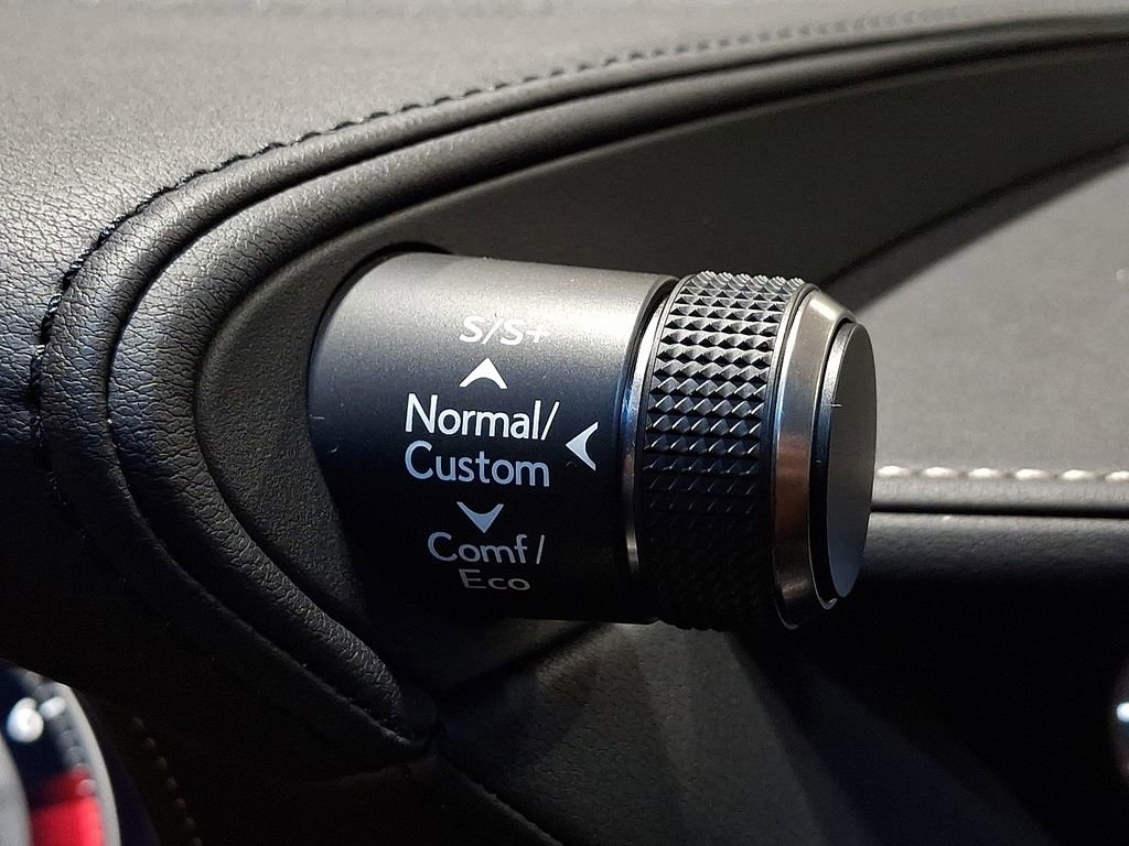 Used 2018 Lexus LS 500h 500h Base image 20