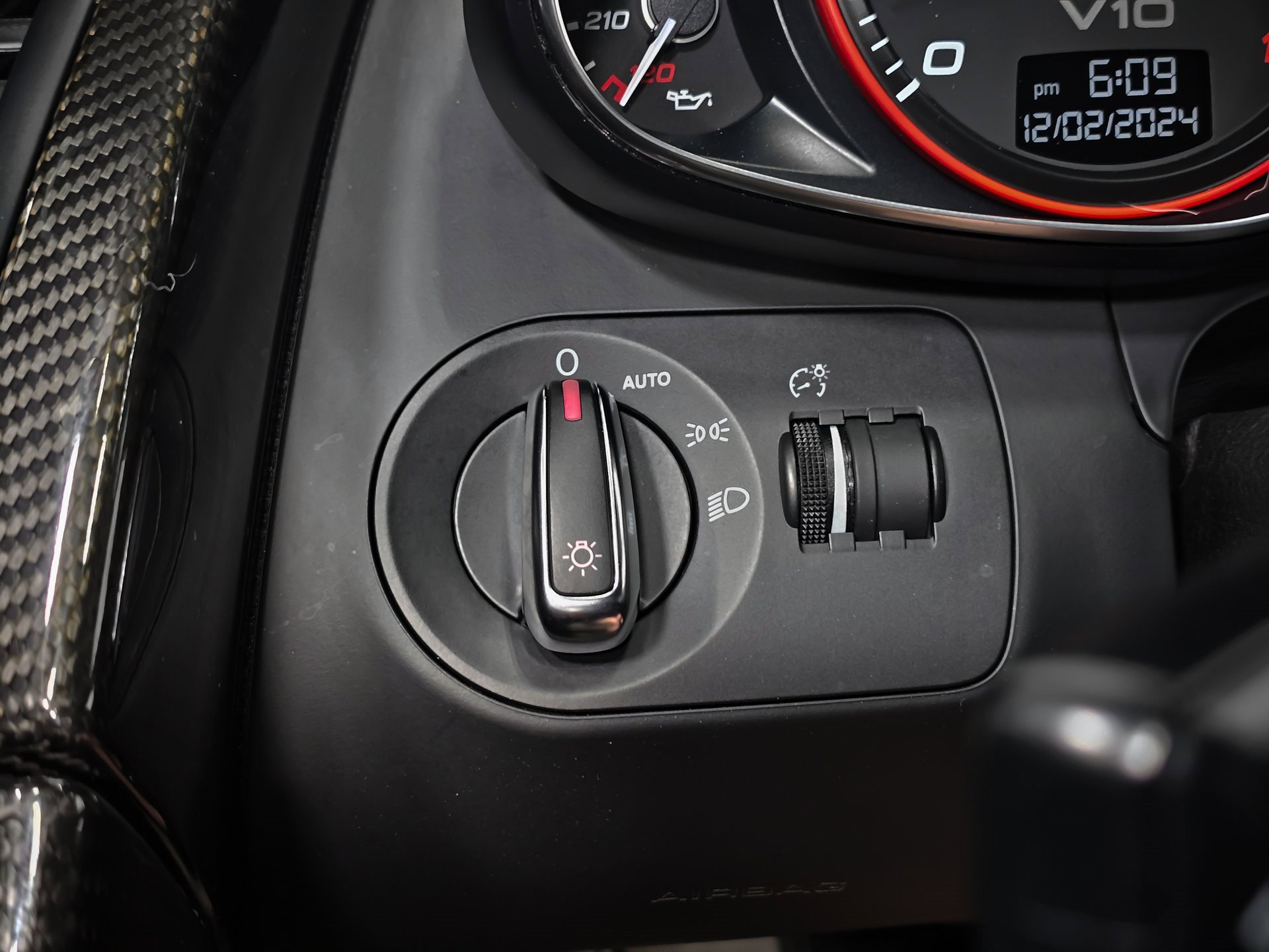 Used 2010 Audi R8 V10 image 27