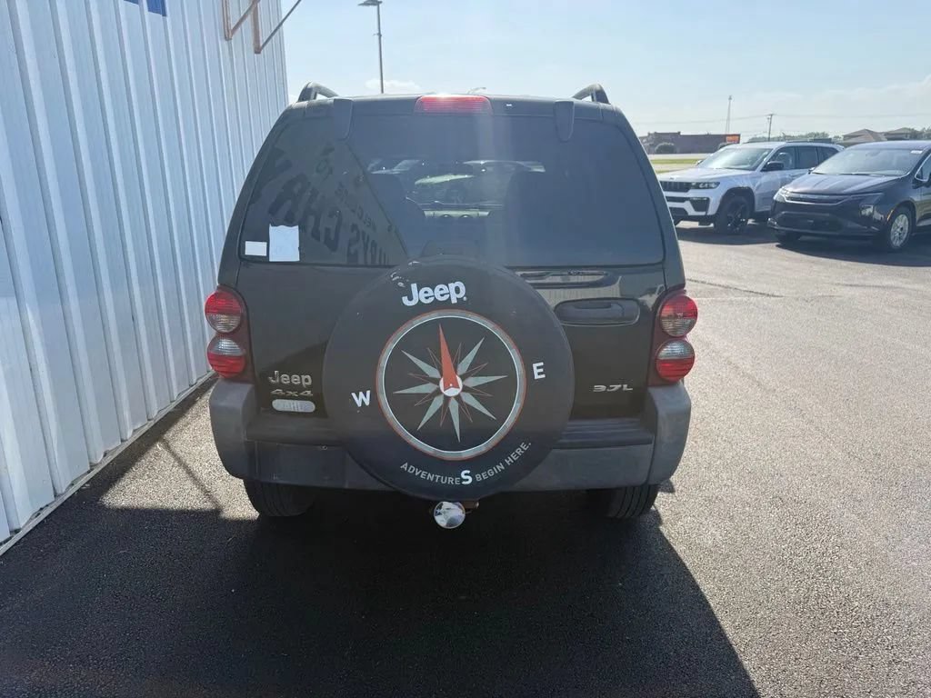 Used 2007 Jeep Liberty Sport AWD/4WD image 7
