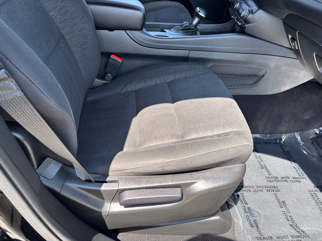 Used 2024 Dodge Durango SXT w/ 3rd Row Seating Group AWD/4WD image 38