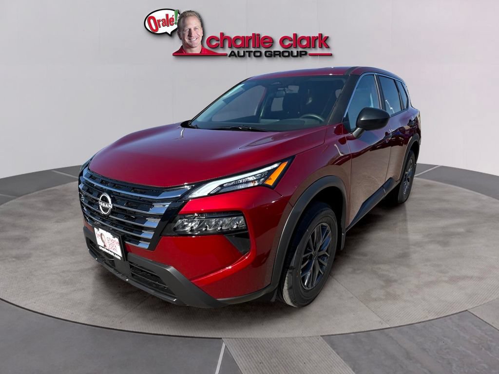 Used 2025 Nissan Rogue S FWD image 1