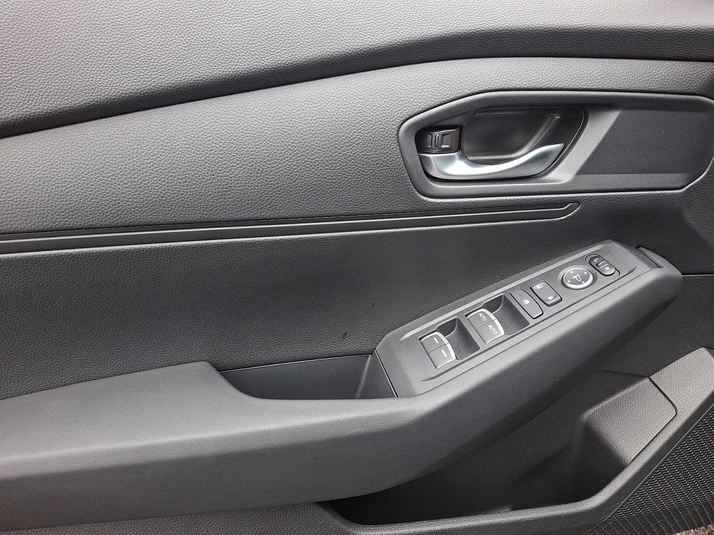 Used 2025 Honda Accord LX image 12