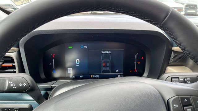 Used 2025 Ford Maverick Lariat AWD/4WD image 26
