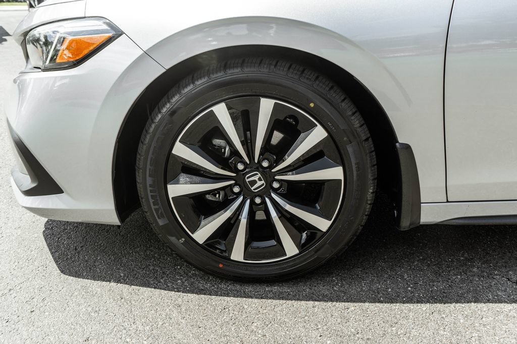 Used 2024 Honda Civic EX-L image 31